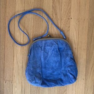 Vintage blue suede clasp top crossbody purse